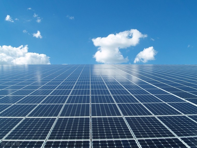 建50畝光伏發電需要投資多少錢，3mw光伏投資要多少